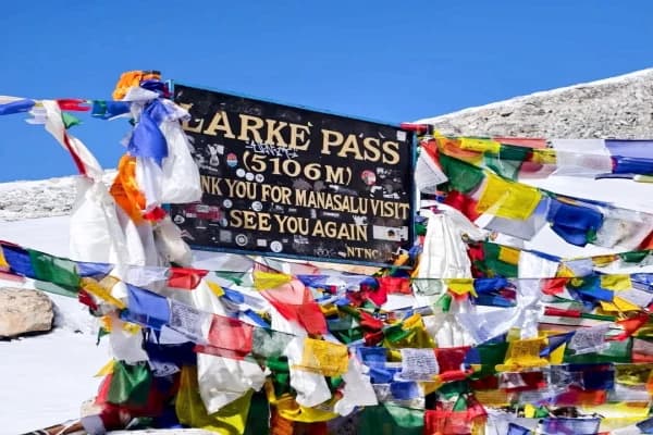 trekking adventures in manaslu region