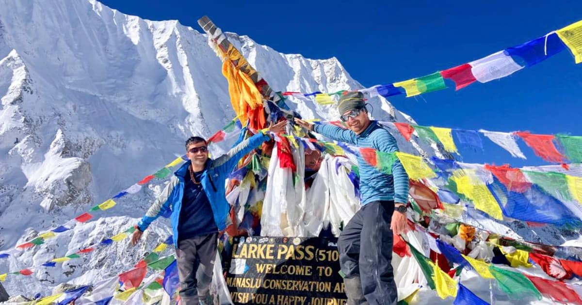 why april is an ideal month for the manaslu circuit trek