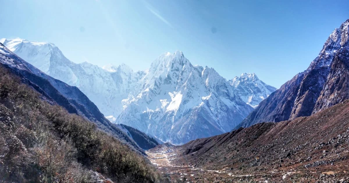 manaslu circuit trek in autumn
