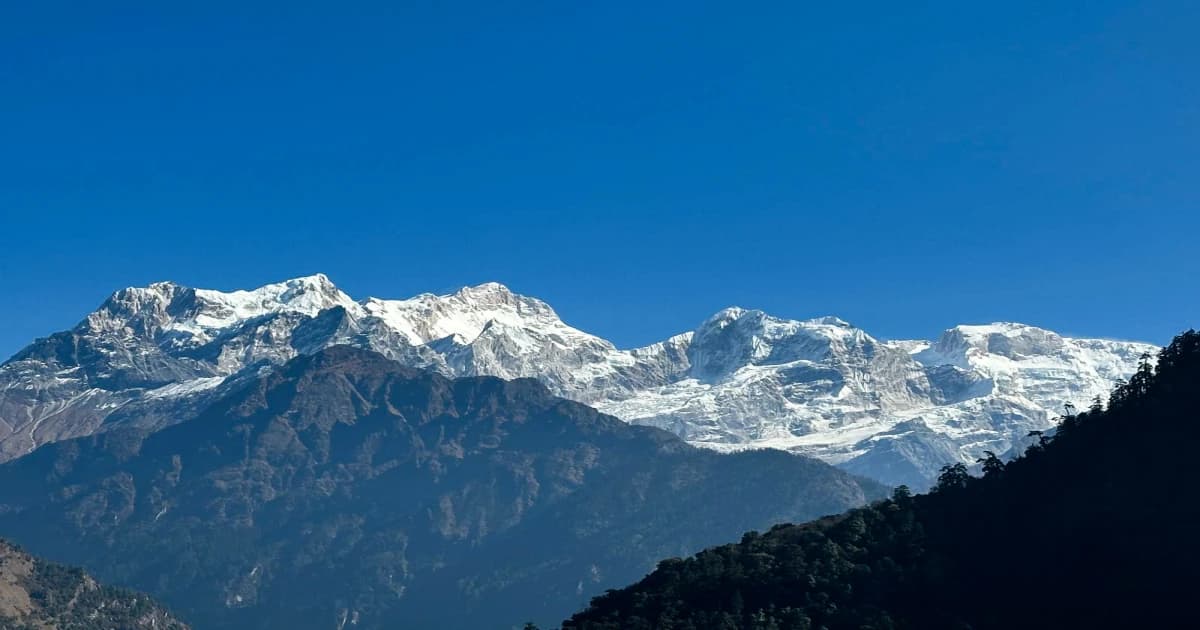 manaslu circuit trek in october