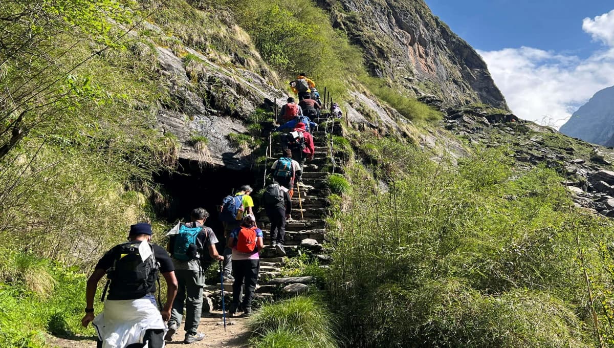 Short Annapurna Base Camp Trek 6 Days
