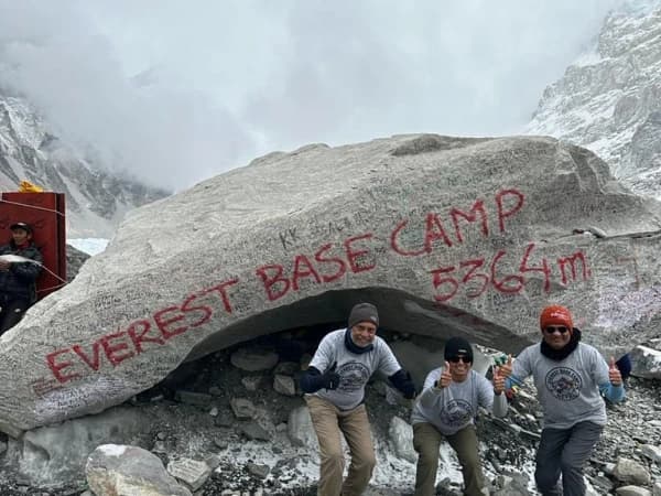 Everest Trek