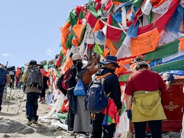 Trekking Around Kailash